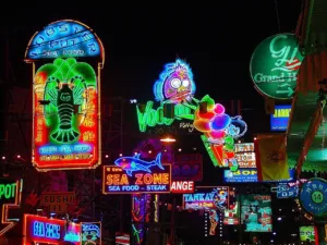 Ночная Walking Street в Паттайе